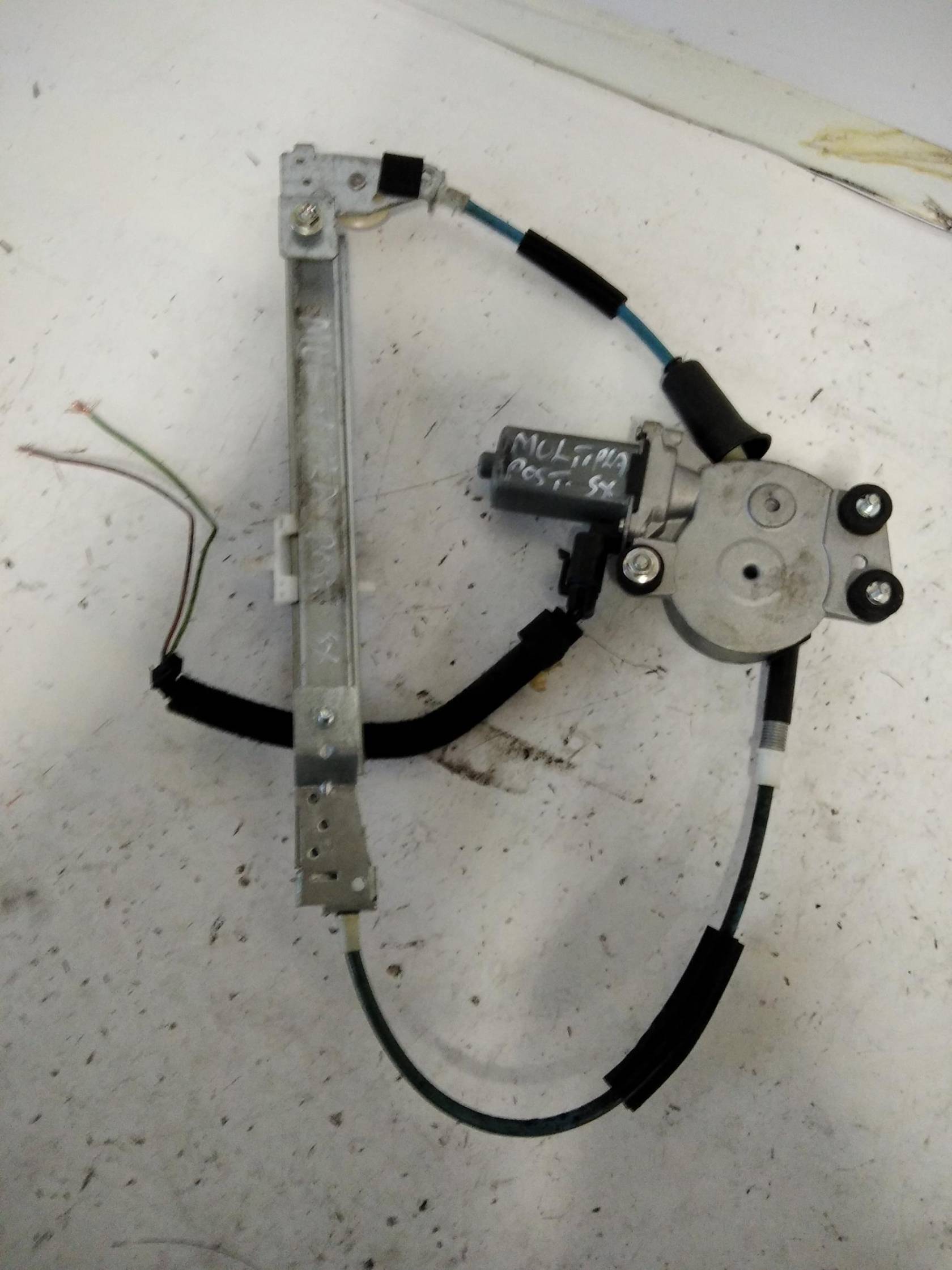 Alzacristallo elettr. porta post. sx.